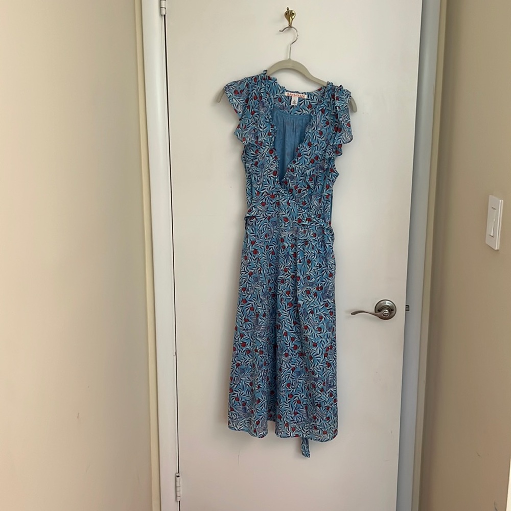 Banjanan size small dress